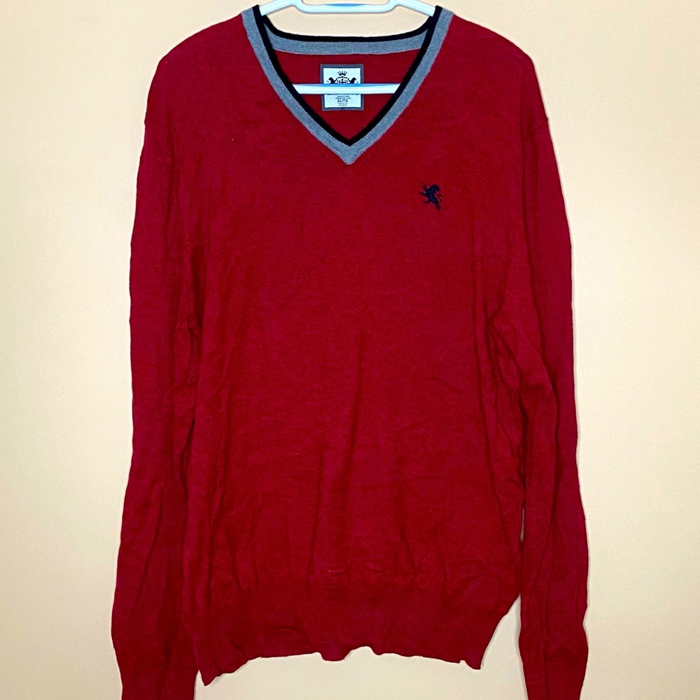 XL Men’s red Express Sweater.